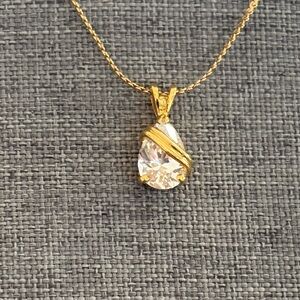 Faux diamond Pear shape pendant gold tone necklace